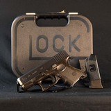 Pre-Owned - Glock G26 GEN3 Semi-Auto .40 S&W 3.42" Handgun - 1 of 8
