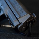Pre-Owned - S&W M&P40 Semi-Auto 40S&W 4.25" Handgun - 9 of 10
