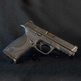 Pre-Owned - S&W M&P40 Semi-Auto 40S&W 4.25" Handgun - 4 of 10