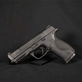 Pre-Owned - Smith & Wesson M&P40 Semi-Auto 40 S&W 4.2" Handgun - 2 of 10