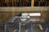 Pre-Owned - Smith & Wesson Single/Double 686-6 .357 Magnum 4" Revolver - 8 of 9