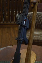 Pre-Owned - Smith & Wesson 15/22 Semi-Auto .22LR 7