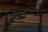 Pre-Owned - Smith & Wesson M&P15 Semi-Auto 5.56 NATO 16