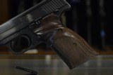 S&W Model 41 22 LR 5.5