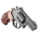 S&W Performance Center 19 Carry Comp 357 Magnum 2.5'' - 1 of 2