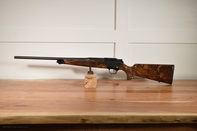 Blaser R8 Grade 8 17 HMR 22