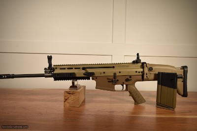 FN SCAR 17S
308(7.62) 16