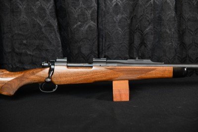 Dakota Arms 76 375 D 25.5