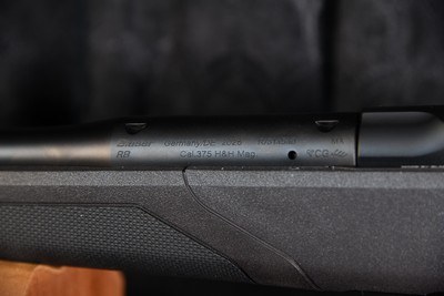 Blaser R8 Professional 2.0 Black 375 H&H 25.5
