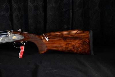 Caesar Guerini Invictus V ASCENT GOLD 12 Gauge 32'' - Image 5 of 11