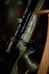 Blaser R8 SOUTHERN TRAPPER Gator Skin Green 300 Win Mag 24.5