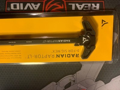 Radian Weapons charging handle