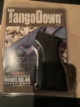 Tango Down AK grip - Image 2 of 6