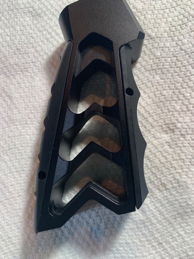 Tyrant Designs AR Pistol Grip - Image 3 of 7