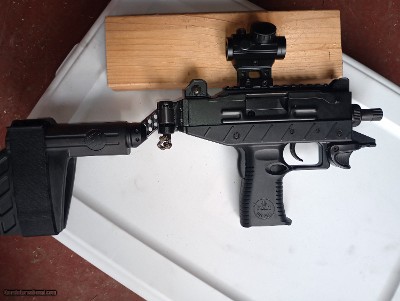 IWI threaded barrel 9mm UZI Pro Pistol