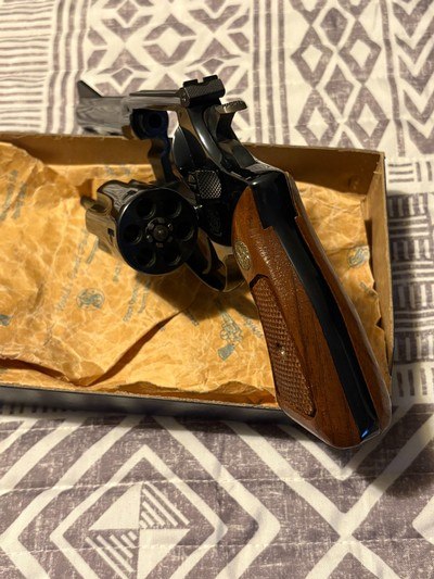 Smith and Wesson 22 Magnum RARE 3.5 Inch Barrell MINT Condition w/Original Box - Image 5 of 5