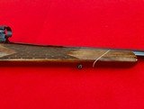 German Weatherby MarkV Varmintmaster in 22-250.
Collector quality, mint condition. - 7 of 15