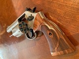 Smith & Wesson
Model 66-8
357 Magnum - 9 of 15