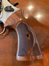 Smith & Wesson
Model 66-8
357 Magnum - 6 of 15