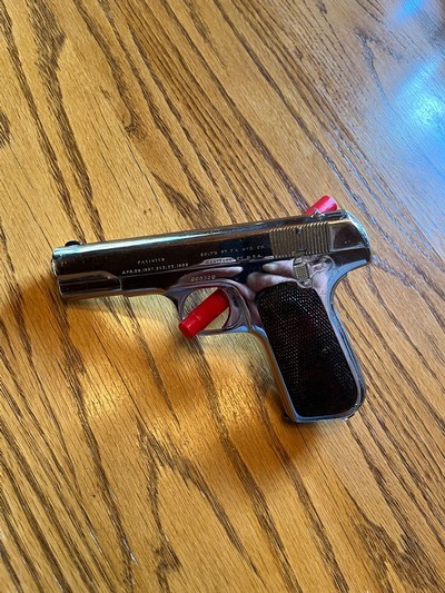 Colt model 1903 .32 ACP semi auto HammerlessPocketPistol in carrying case - Image 5 of 11