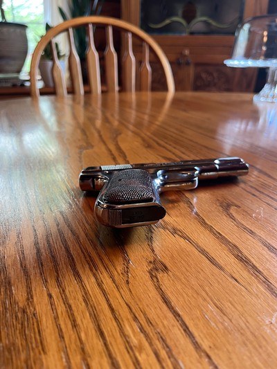 Colt model 1903 .32 ACP semi auto HammerlessPocketPistol in carrying case - Image 7 of 11