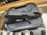 Glock 34 Gen 4 Competition 9mm 9x19 with case 3X17rd mags - 4 of 6