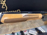 Browning Maxus 12ga 28” 3” Invector Plus Maple wood - 5 of 11