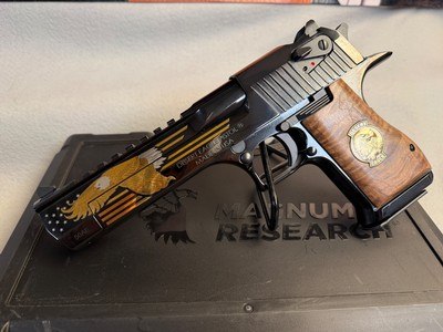 Magnum Research Desert Eagle Screaming Eagle MK XIX .50 AE Black Oxide 6” - Image 7 of 8