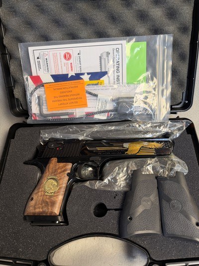 Magnum Research Desert Eagle Screaming Eagle MK XIX .50 AE Black Oxide 6”