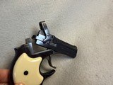 High Standard DM-101 Derringer .22 magnum - 4 of 5