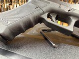 Glock 22 RFT2 Gen 3 .40 S&W 4 mags 9mm bbl - 7 of 9