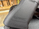 Glock 22 RFT2 Gen 3 .40 S&W 4 mags 9mm bbl - 6 of 9