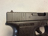 Glock 22 Gen 2 .40 S&W - 8 of 11