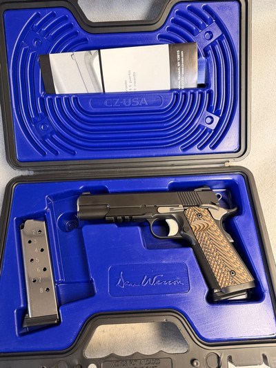 Dan Wesson 1911 Specialist .45 ACP, 8rd - Image 1 of 13