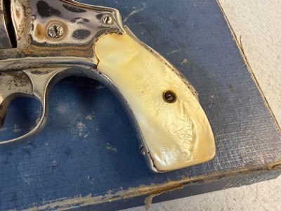 Smith & Wesson Safety Hammerless .38 S&W,Nickeled - Image 8 of 13
