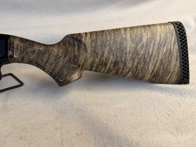 Maverick Arms Model 88 12ga 3”, 28” pump camo - Image 6 of 10
