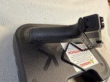 Glock 22 Gen 4 .40 S&W - 5 of 6