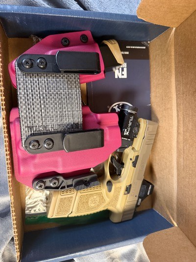FN America Reflex 9mm FDE Holosun, Streamlight - Image 12 of 13