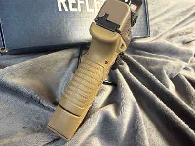 FN America Reflex 9mm FDE Holosun, Streamlight - Image 9 of 13