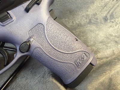 Smith & Wesson Shield EZ .380 ACP Orchid Black - Image 2 of 10
