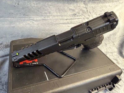 Heckler & Koch HK VP9L OR 9mm 9x19 - Image 5 of 11