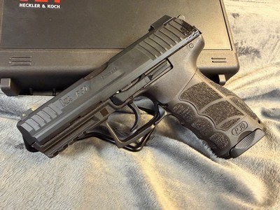 Heckler & Koch P30 V3 9mm Night Sights - Image 7 of 14