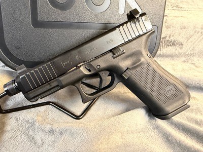 Glock 45 9mm 9x19 Threaded PA455S3G03TB - Image 2 of 11