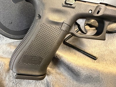 Glock 45 9mm 9x19 Threaded PA455S3G03TB - Image 10 of 11