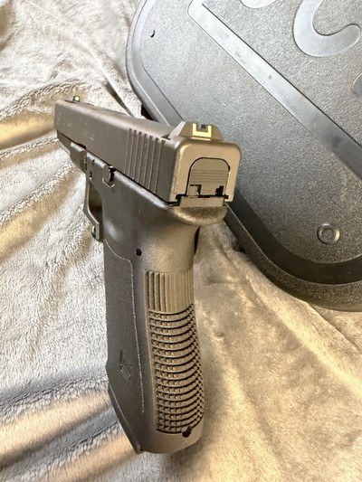 Glock 20C Gen 3 10mm Compensated - Image 11 of 14