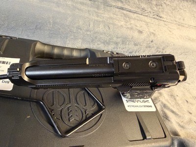 Beretta 80X Cheetah .380 ACP - Image 6 of 14
