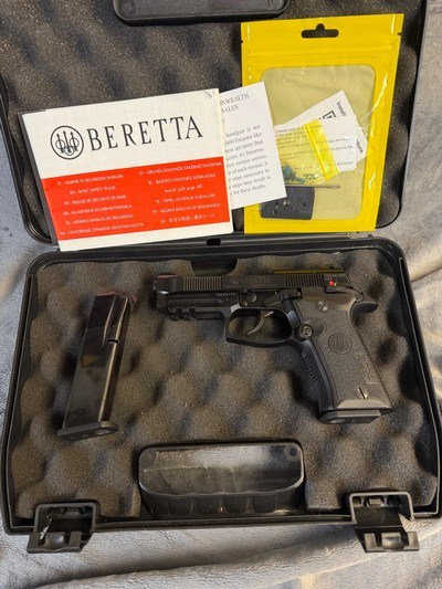 Beretta 80X Cheetah .380 ACP - Image 1 of 14