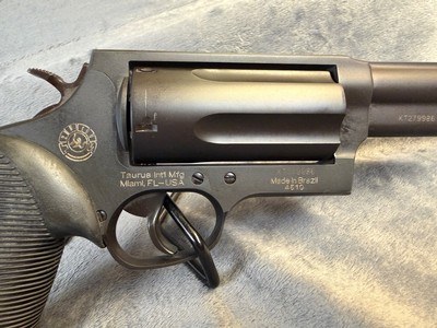 Taurus The Judge 4510 .45 Colt .40 ga 3” chamber 6.5” bbl - Image 8 of 10