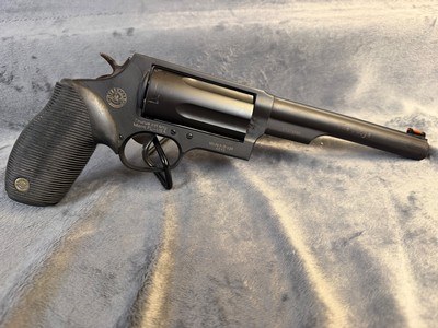 Taurus The Judge 4510 .45 Colt .40 ga 3” chamber 6.5” bbl - Image 6 of 10