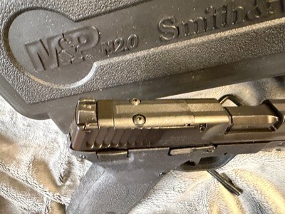 Smith & Wesson M&P22 Magnum .22 mag w/ bag 30rd mags - Image 6 of 9